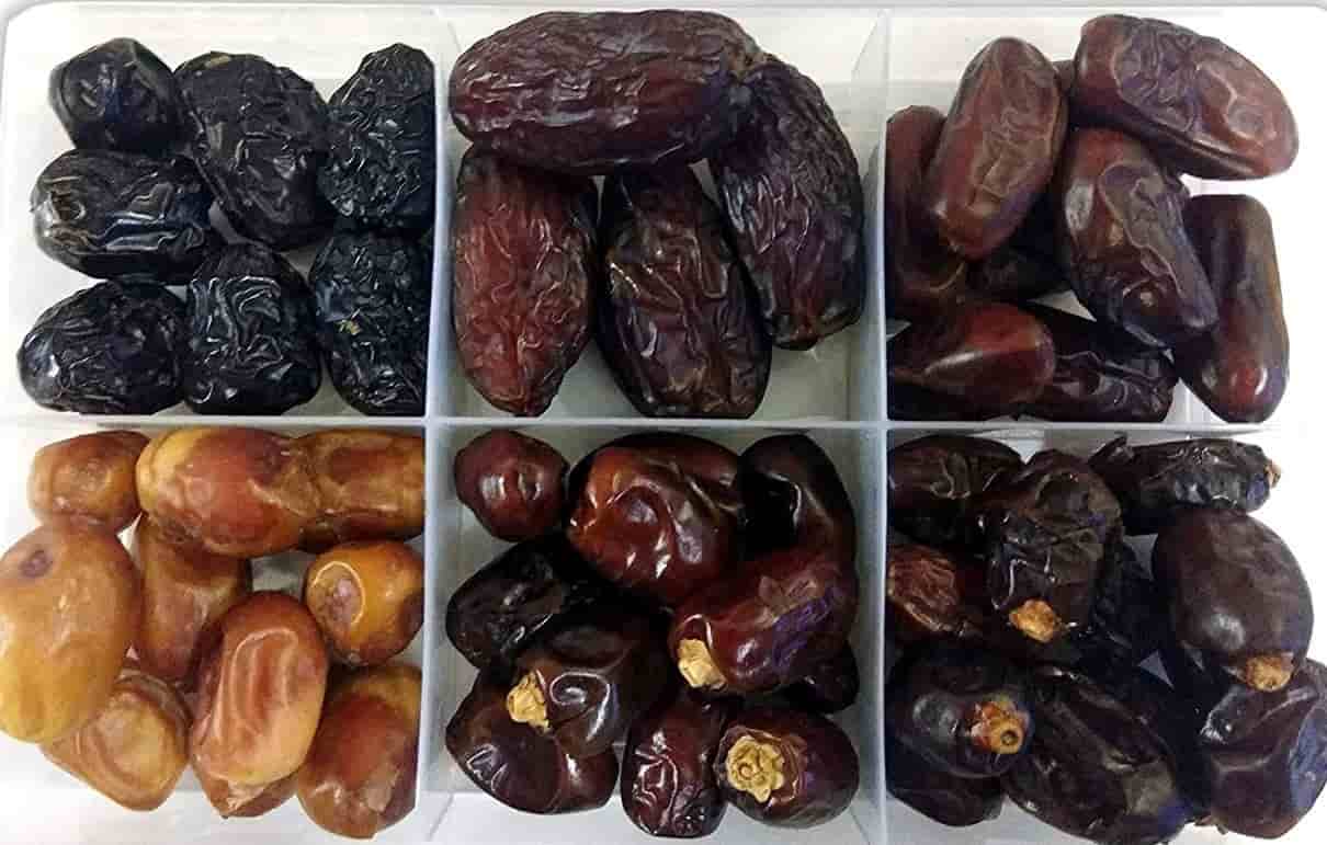 خرما مضافتی جعبه ای بسته بندی بهداشتی با بافتی متمایز
